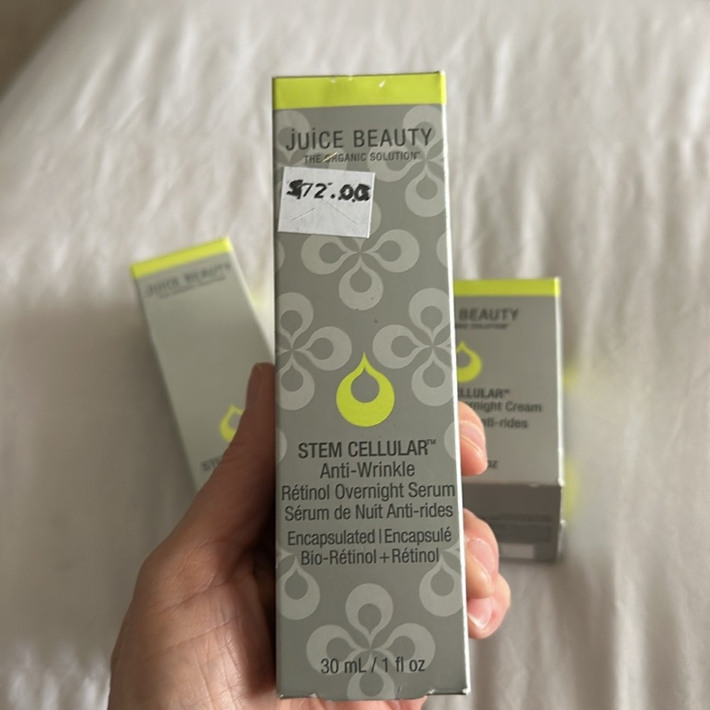 $72 STEM CELLULAR Anti-Wrinkle
Retinol Overnight Serum- Juice Beauty